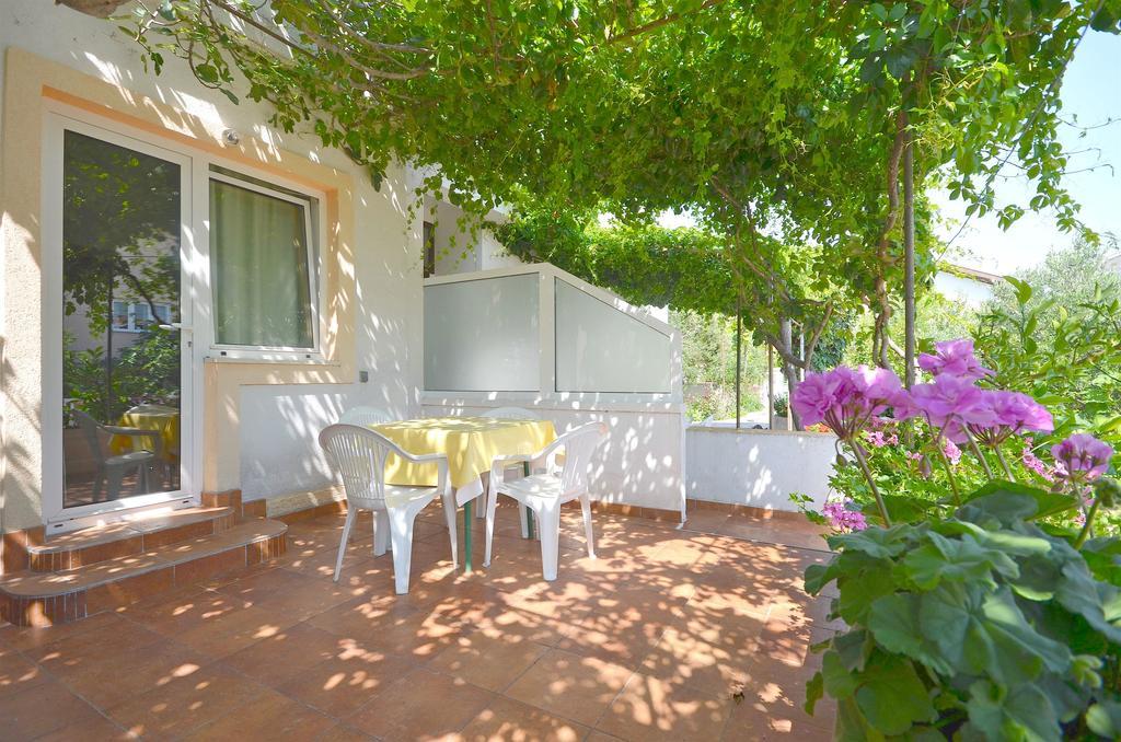 Apartment Ljubica Vodice Exterior foto