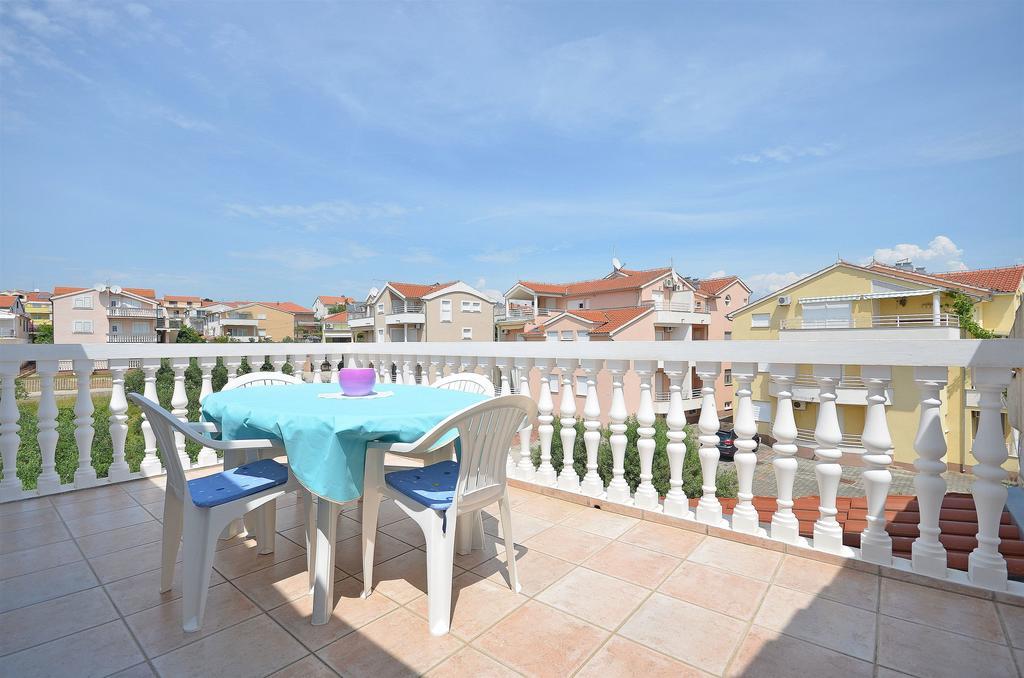 Apartment Ljubica Vodice Exterior foto