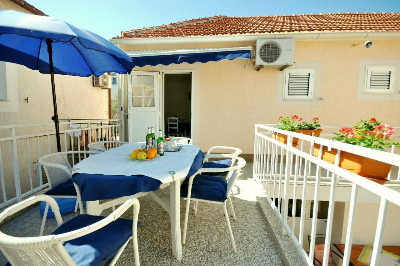 Apartment Ljubica Vodice Exterior foto