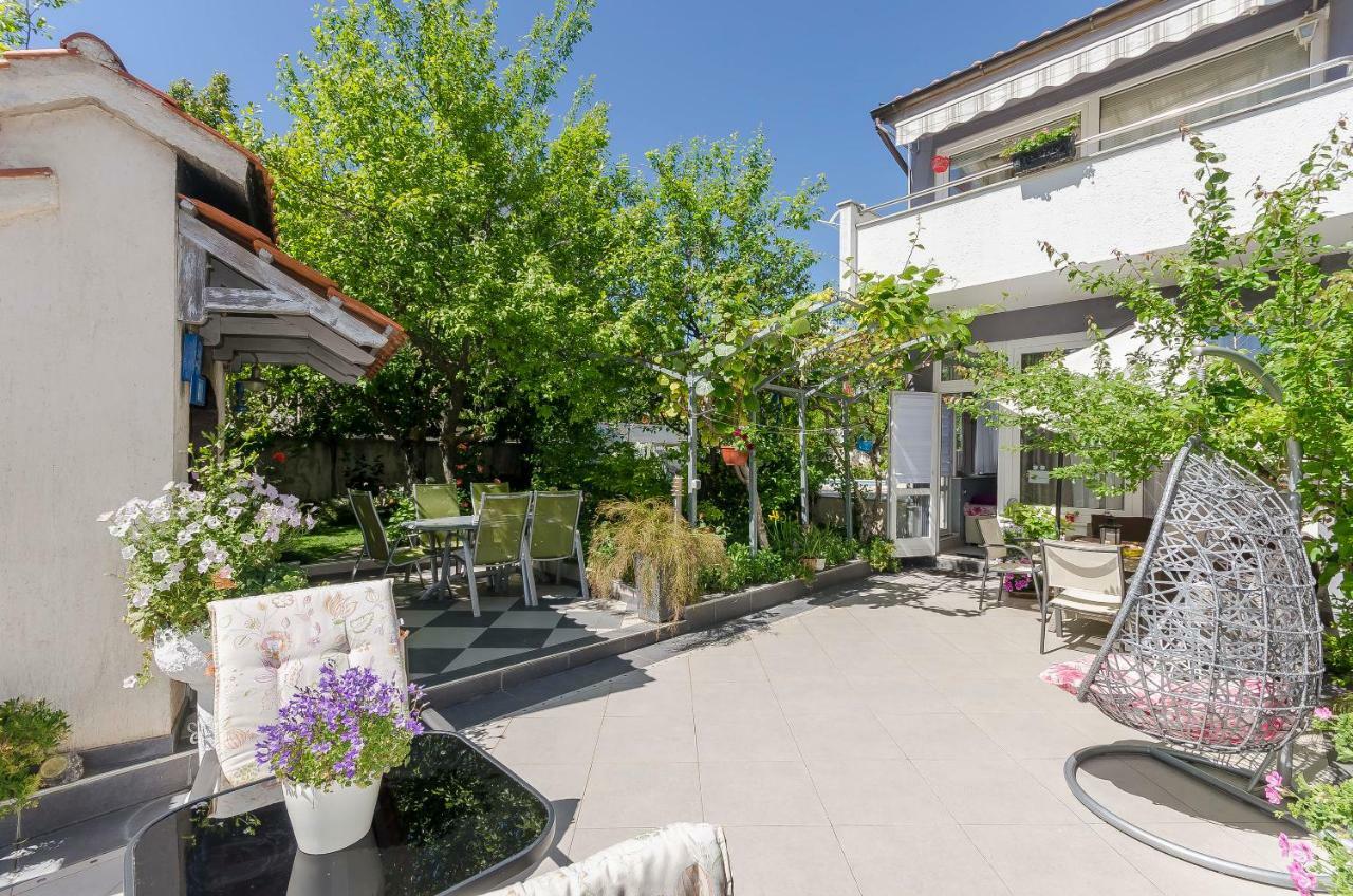 Apartment Ljubica Vodice Exterior foto